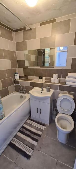 Private 2 Bed Flat Close To Excel & City Airport Лондон Экстерьер фото